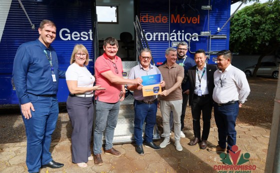 Senac realiza entrega das Chaves da unidade Móvel de Gestão e Informática em Missal