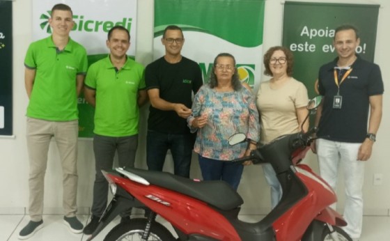 Show de Prêmios ACIMI 2024: Ganhadores do sorteio de Natal recebem seus prêmios