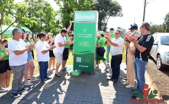 Sicredi entrega Estação de hidratação no Lago Municipal em Missal