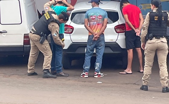 Suspeitos de furtos em estabelecimentos comerciais são detidos pela Polícia Militar em Missal