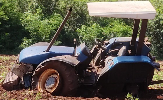 Trator desgovernado deixa homem gravemente ferido em Missal