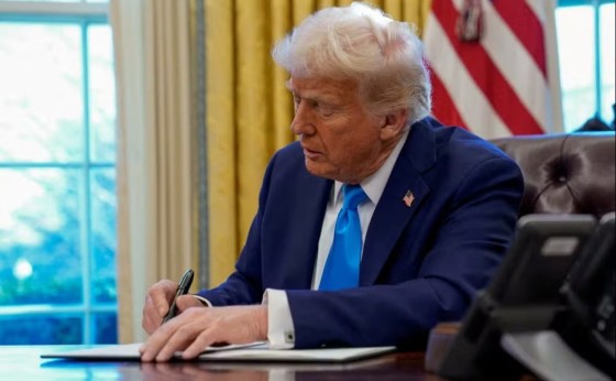 Trump muda regra eleitoral por decreto e cita Brasil como bom exemplo