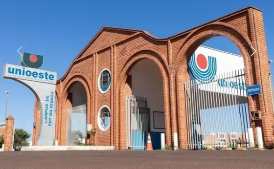 Universidade estadual abre concurso com 55 vagas e salários de até R$ 7,6 mil no Paraná