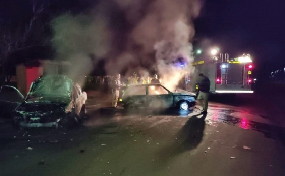 Veículos colidem e pegam fogo em Itaipulândia